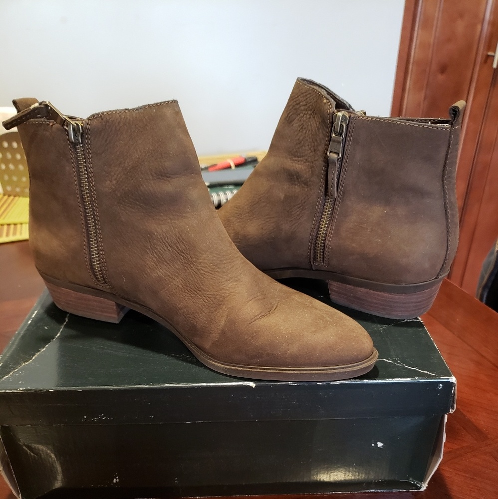 Ralph Lauren ankle boots size 10